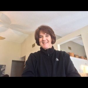 Meet your Posher, Deborah